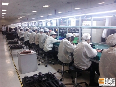 三班倒加速生產(chǎn)，探訪(fǎng)小米手機(jī)工廠(chǎng)一線(xiàn)